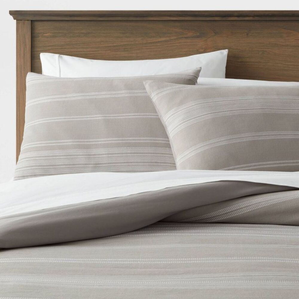 King Cotton Woven Stripe Bedding Duvet Cover & Sham Set - Gray/White
